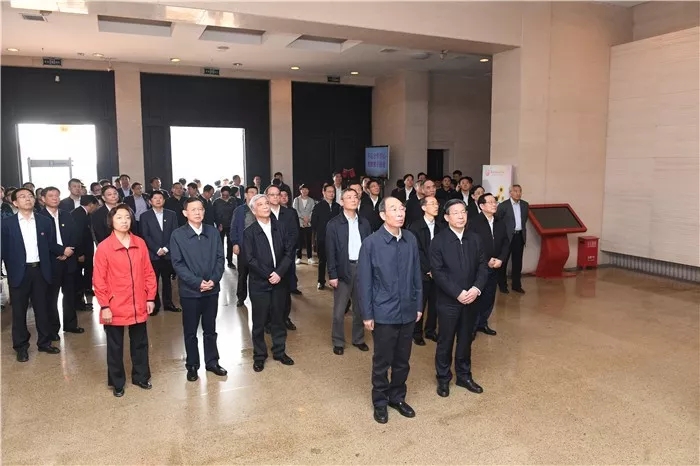 c204848e5a1542d487726ade7228c48f.jpg c204848e5a1542d487726ade7228c48f.jpg